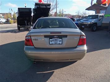 2005 Ford Focus ZX4 SE   - Photo 8 - Brighton, CO 80603