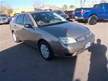 2005 Ford Focus ZX4 SE   - Photo 13 - Brighton, CO 80603