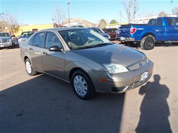 2005 Ford Focus ZX4 SE   - Photo 1 - Brighton, CO 80603