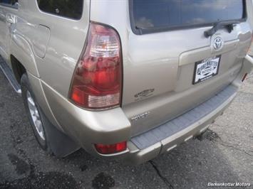 2004 Toyota 4Runner Limited   - Photo 11 - Brighton, CO 80603