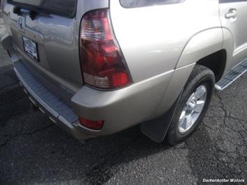 2004 Toyota 4Runner Limited   - Photo 13 - Brighton, CO 80603