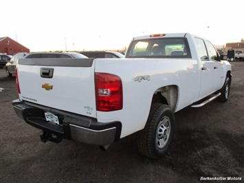 2014 Chevrolet Silverado 3500 Crew Cab 4x4   - Photo 8 - Brighton, CO 80603