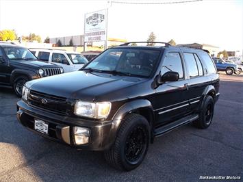 1999 INFINITI QX4   - Photo 1 - Brighton, CO 80603