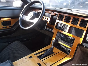 1987 Chevrolet Corvette   - Photo 19 - Parker, CO 80134