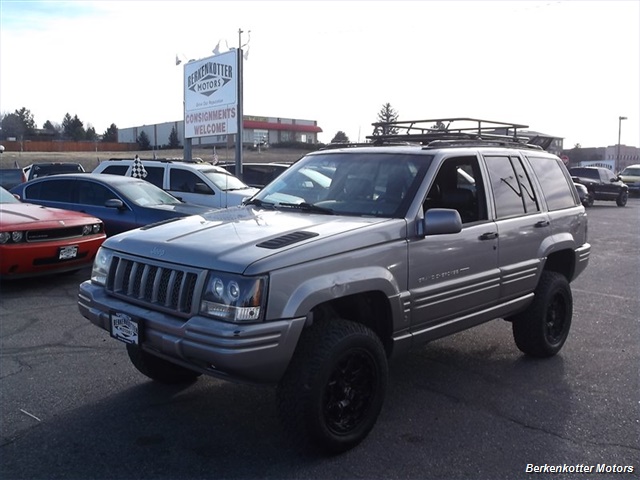 The 1998 Jeep Grand Cherokee 5.9 Limited photos