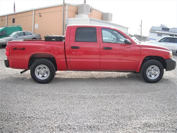 2006 Dodge Dakota SLT Quad Cab 4x4   - Photo 8 - Castle Rock, CO 80104