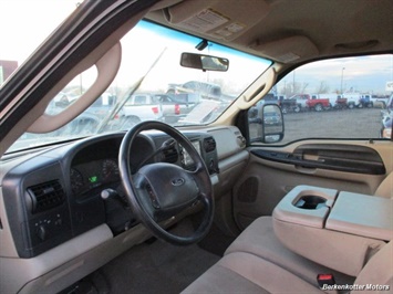 2006 Ford F-350 Super Duty XLT Crew Cab 4x4 - Photo 14 - Brighton, CO 80603