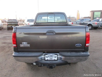 2006 Ford F-350 Super Duty XLT Crew Cab 4x4 - Photo 6 - Brighton, CO 80603
