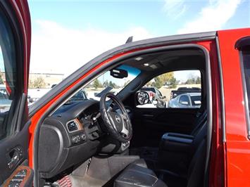 2008 GMC Sierra 2500 SLE Crew Cab 4x4   - Photo 13 - Brighton, CO 80603