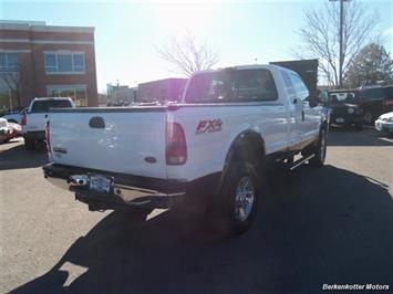 2006 Ford F-350 Super Duty XL SuperCab   - Photo 11 - Brighton, CO 80603