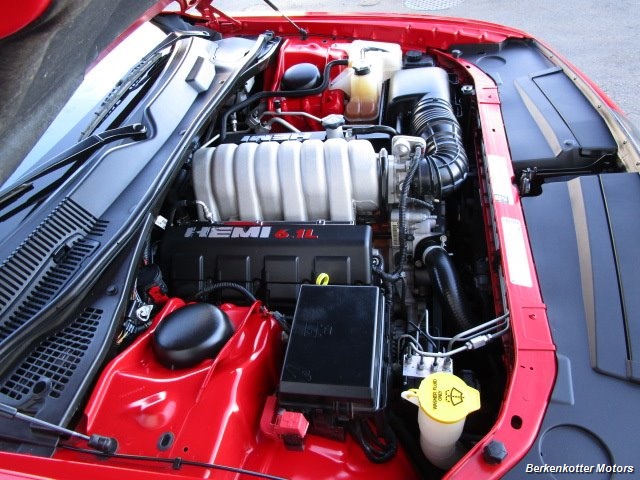 2010 Dodge Challenger SRT8 photo