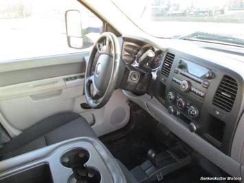 2013 Chevrolet Silverado 2500 Crew Cab 4x4   - Photo 22 - Brighton, CO 80603