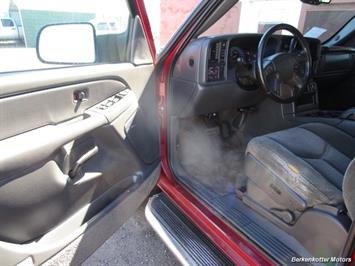 2004 Chevrolet Silverado 2500 LS Crew Cab 4x4   - Photo 32 - Brighton, CO 80603