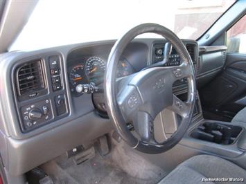 2004 Chevrolet Silverado 2500 LS Crew Cab 4x4   - Photo 30 - Brighton, CO 80603