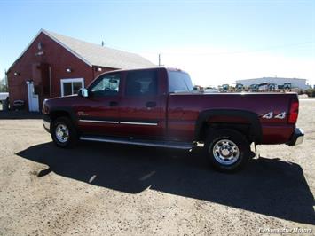 2004 Chevrolet Silverado 2500 LS Crew Cab 4x4   - Photo 9 - Brighton, CO 80603