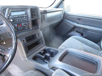 2004 Chevrolet Silverado 2500 LS Crew Cab 4x4   - Photo 31 - Brighton, CO 80603