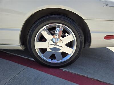 2002 Ford Thunderbird Deluxe   - Photo 7 - Paris, TX 75460