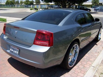 2008 Dodge Charger RT   - Photo 4 - Canoga Park, CA 91303