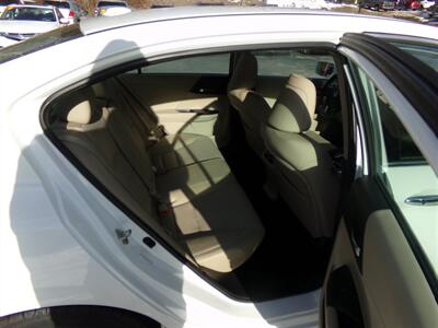 2013 Honda Accord EX-L V6 w/Navi   - Photo 12 - Uncasville, CT 06382
