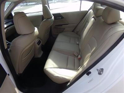 2013 Honda Accord EX-L V6 w/Navi   - Photo 11 - Uncasville, CT 06382