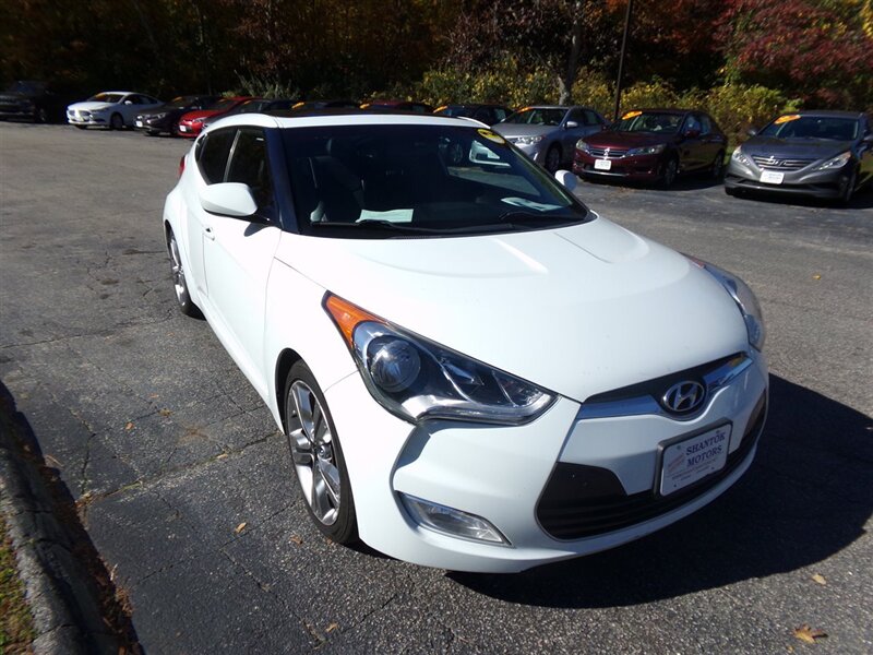 2016 Hyundai Veloster Base