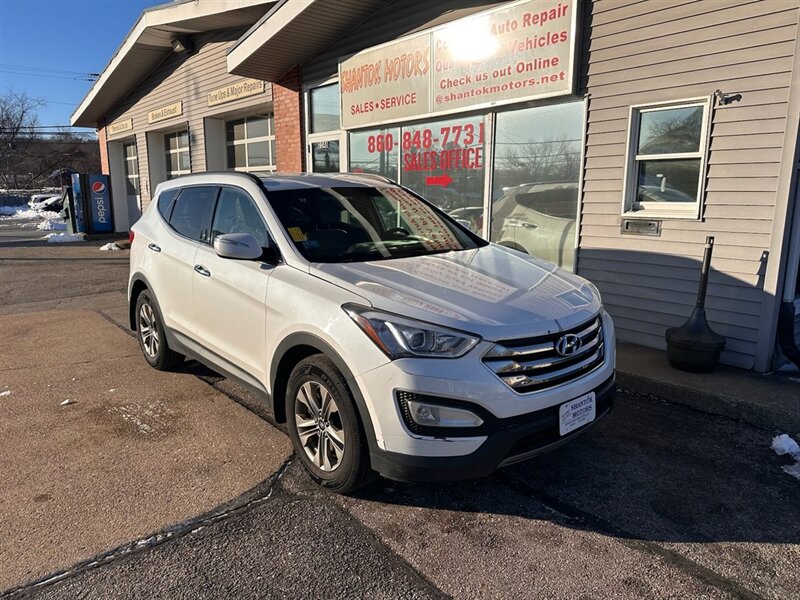 2016 Hyundai SANTA FE Sport 2.4L   - Photo 1 - Uncasville, CT 06382