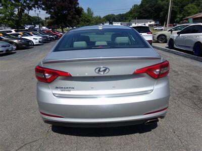 2015 Hyundai SONATA SE   - Photo 5 - Uncasville, CT 06382