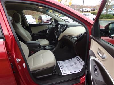 2017 Hyundai SANTA FE Sport 2.4L   - Photo 13 - Uncasville, CT 06382