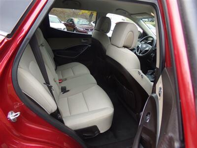 2017 Hyundai SANTA FE Sport 2.4L   - Photo 12 - Uncasville, CT 06382