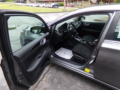 2019 Nissan Sentra SV   - Photo 8 - Groton, CT 06340