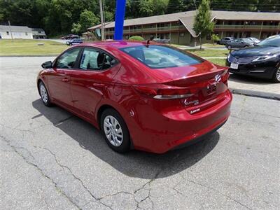 2017 Hyundai ELANTRA SE   - Photo 4 - Uncasville, CT 06382