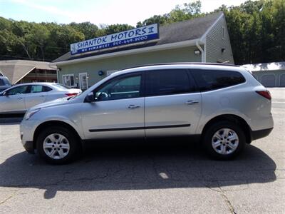 2017 Chevrolet Traverse LS   - Photo 1 - Groton, CT 06340