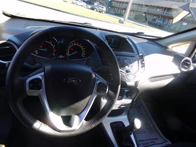 2016 Ford Fiesta SE   - Photo 7 - Manchester, CT 06040