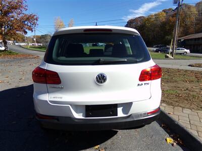 2014 Volkswagen Tiguan S   - Photo 8 - Uncasville, CT 06382