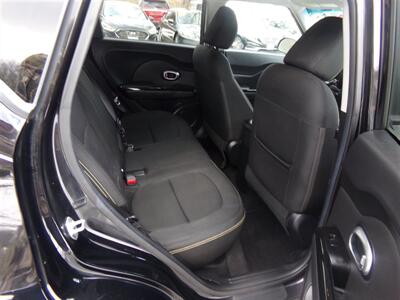 2015 Kia Soul EX Plus   - Photo 8 - Uncasville, CT 06382
