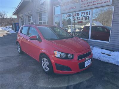 2015 Chevrolet Sonic LS Auto   - Photo 1 - Uncasville, CT 06382