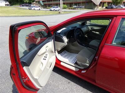 2013 Toyota Corolla L   - Photo 8 - Uncasville, CT 06382