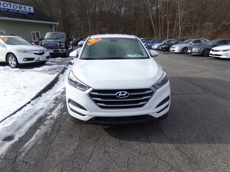 2018 Hyundai TUCSON SE  
