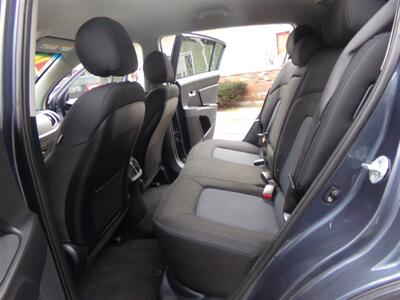 2015 Kia Sportage LX   - Photo 10 - Uncasville, CT 06382