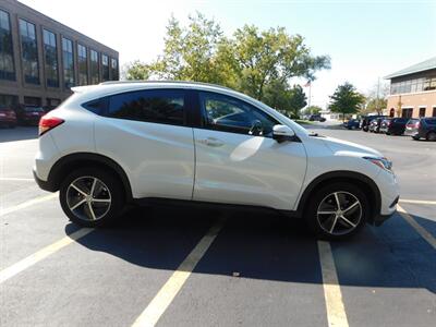 2021 Honda HR-V EX   - Photo 18 - Northfield, IL 60093