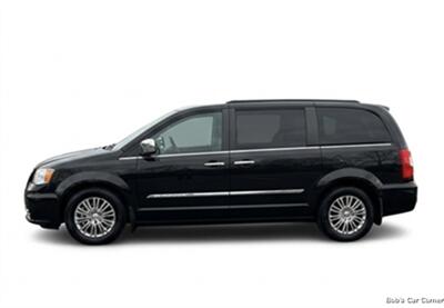 2015 Chrysler Town & Country Touring-L   - Photo 3 - Roanoke, VA 24017