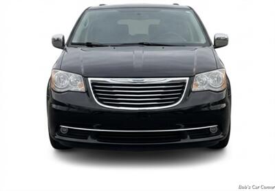 2015 Chrysler Town & Country Touring-L   - Photo 2 - Roanoke, VA 24017