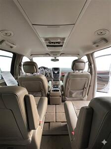 2015 Chrysler Town & Country Touring-L   - Photo 6 - Roanoke, VA 24017
