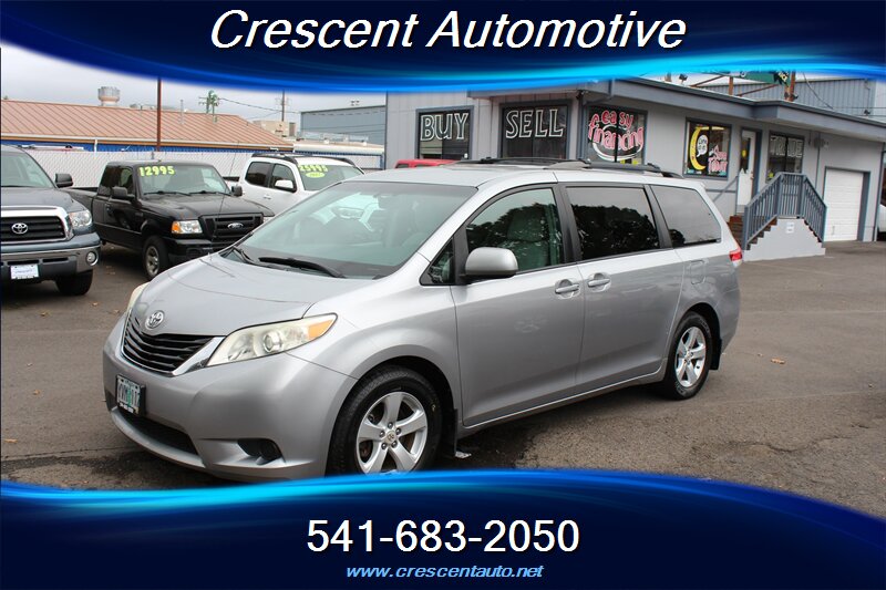 2012 Toyota Sienna LE