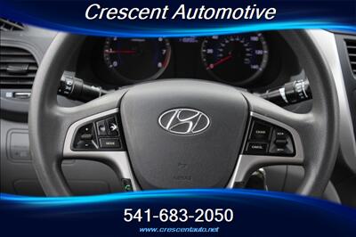 2017 Hyundai Accent SE   - Photo 13 - Eugene, OR 97402
