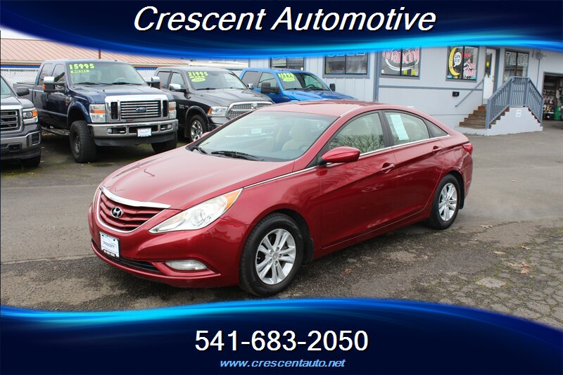 2013 Hyundai SONATA GLS   - Photo 1 - Eugene, OR 97402