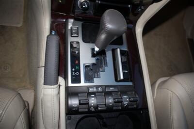 2013 Lexus LX 570   - Photo 10 - Mahwah, NJ 07430