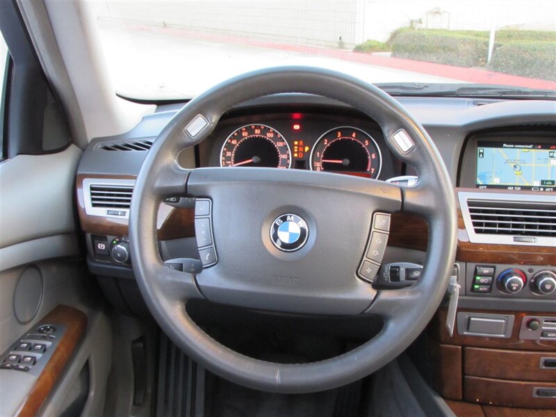 2006 BMW 7-Series 750i photo