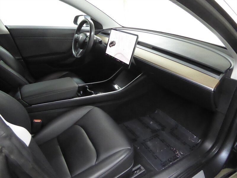 2018 TESLA MODEL 3 - Image 22