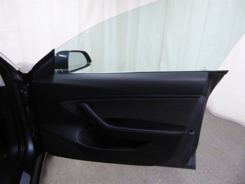 2018 TESLA MODEL 3 - Image 25